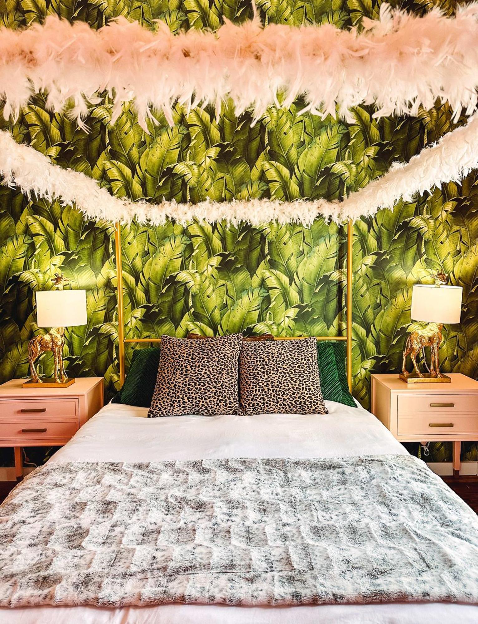 Dreaming With Dolly - Luxe Stay Near Broadway 내슈빌 외부 사진